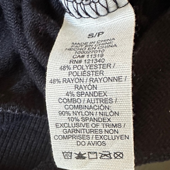 🌸Garage Black Mesh Detail Top - Picture 4 of 5